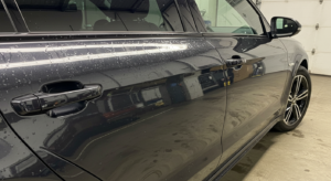 تأثير حجم السيارة ونوع الطلاء على التكلفة